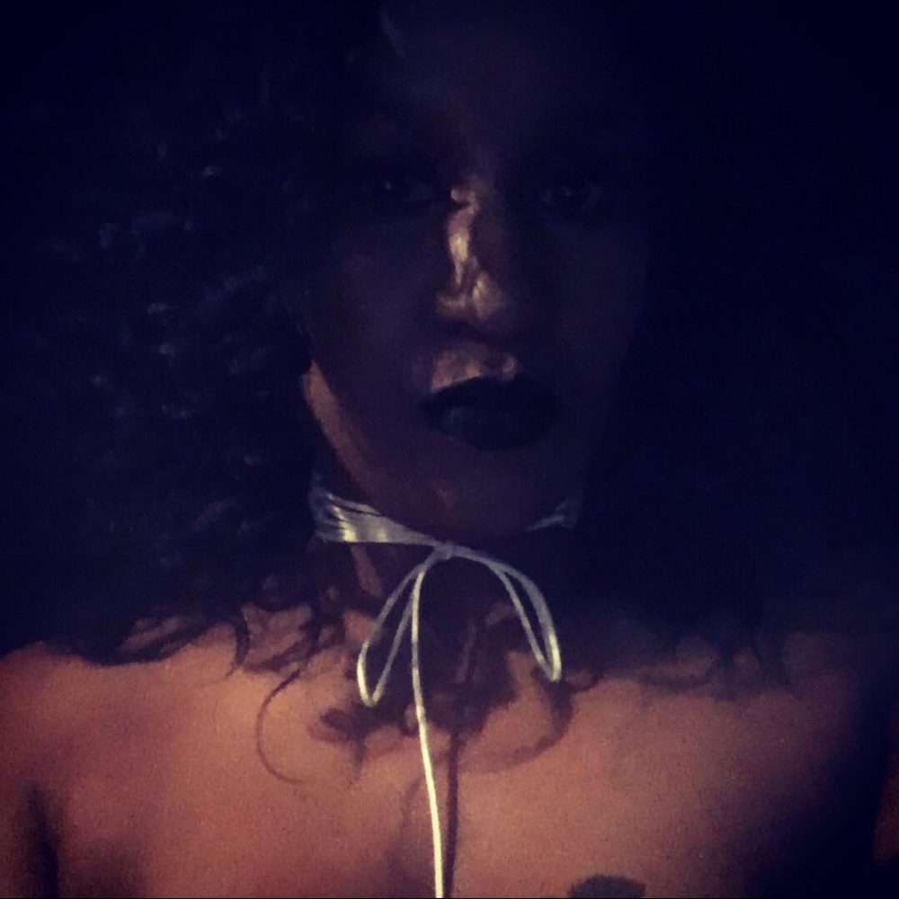 Meet your Posher, Shana